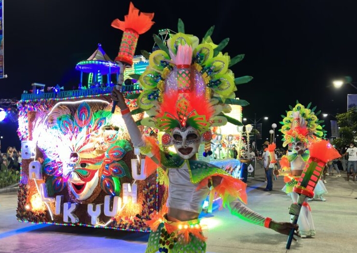 Ten barangays set to illuminate Bacolod in 44th MassKara festival ...