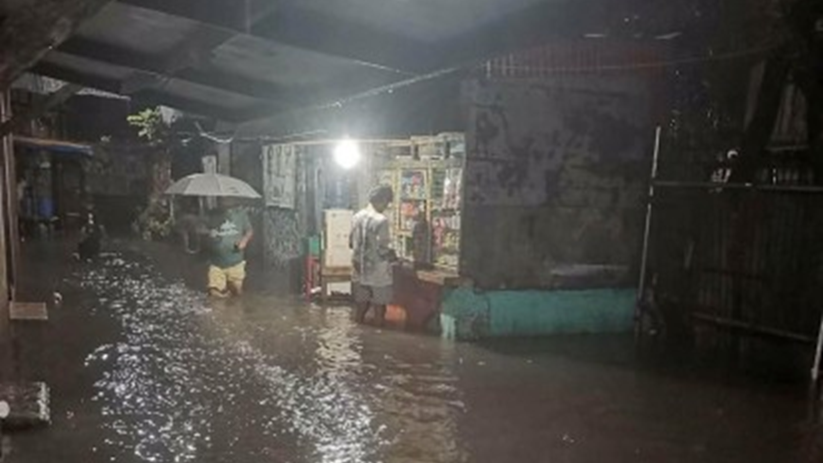 Shear line brings heavy rains, floods in Bacolod, northern Negros